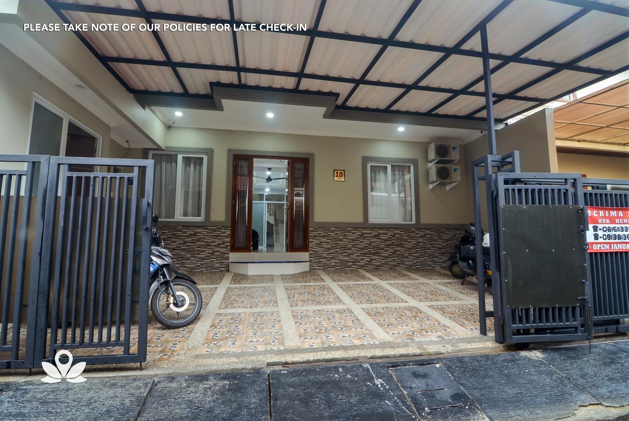 Zen Rooms Near Stasiun Sudirman Jakarta Kültér fotó